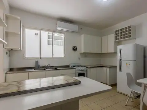 Depto Tipo Casa en Alquiler 60 años