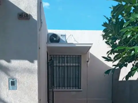 Calle 25 de Mayo Oeste Manzana 6 Casa 6 100