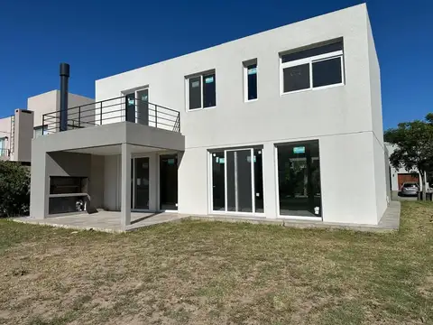 Casa en Puertos del Lago Escobar