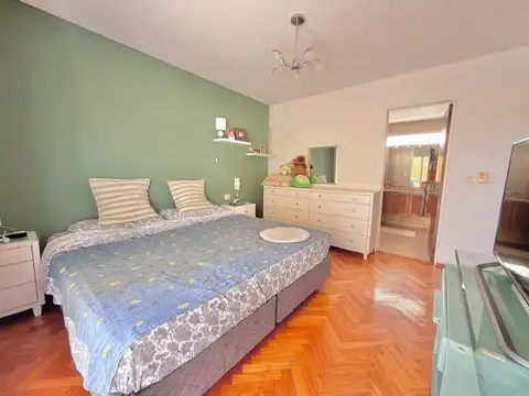 Departamento 6 ambientes con 3 baños