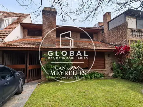 Casa en venta, 4 ambientes. Punta Chica