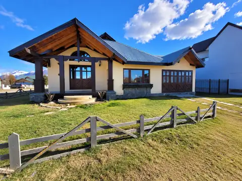 HERMOSA CASA EN VENTA EN BARRIO CASAS DEL SUR
