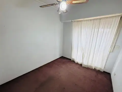 Departamento de 6 ambientes en venta Banfield