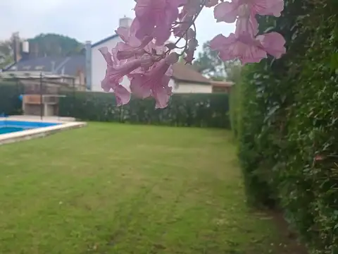 Quinta en Venta en Barrio el Cazador, USD 145.000