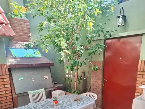 Depto Tipo Casa en Venta 45 años