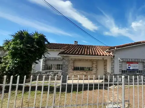 CASA  3 AMBIENTES  EN VENTA CIUDAD EVITA