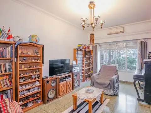 Depto Tipo Casa 4 ambientes con 3 baños
