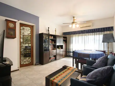 Departamento en Venta en Flores, USD 90.000