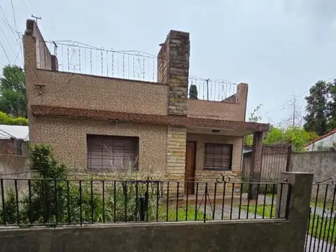 Venta casa 2 familias, Temperley