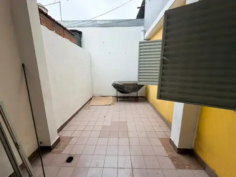 Depto Tipo Casa en Alquiler de 3 ambientes