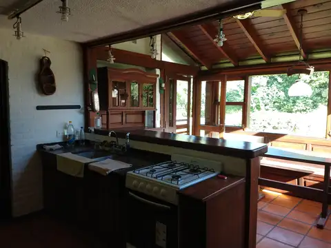 Hermosa casa de estilo en Venta en Barrio Las Praderas