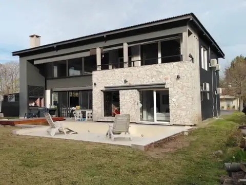 Casa en Alquiler en Boca Ratón, USD 1.600