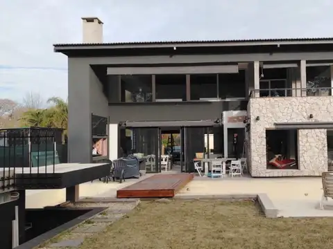 Casa en Alquiler de 3 dormitorios