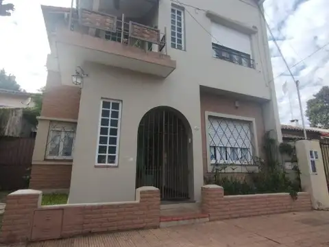 Lavallol De Acosta 448