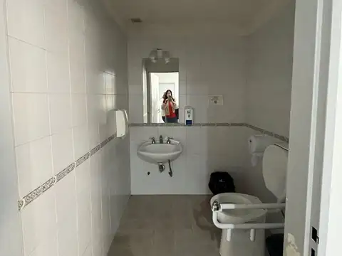 venta Oficina Comercial Floresta - Esquina Primer Piso 660 m²