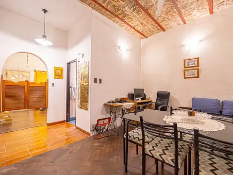 Depto Tipo Casa en Venta 52 años