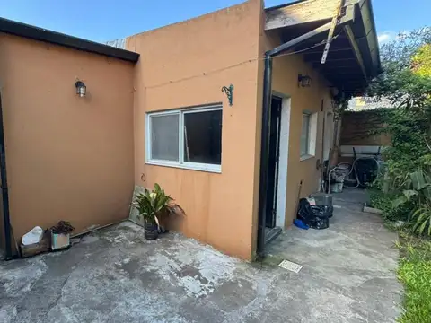 Barrio Ibañez: Excelente inmueble conformado por 2 viviendas
