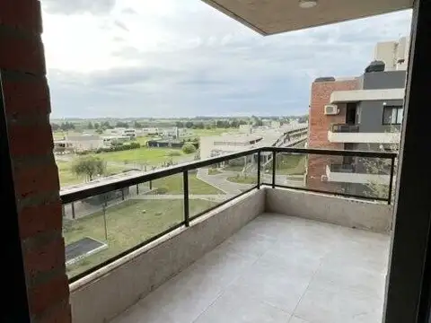 Departamento en Alquiler en Fisherton, $ 640.000