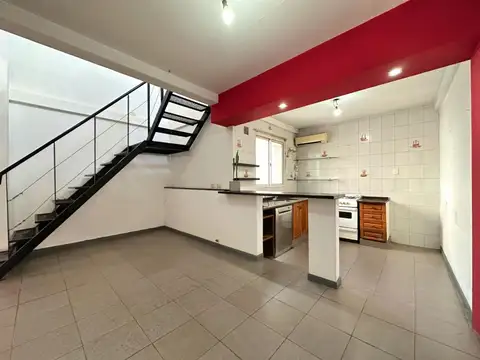 Depto Tipo Casa en Alquiler de 2 dormitorios