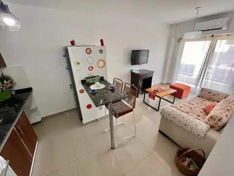 Depto en Alquiler amoblado- 2 amb con balcón- V Ballester