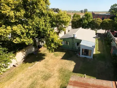 CASA 2 HABITACIONES CON GALPONES EN GARDEY