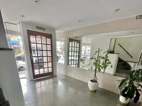 Costa Rica 4100, Piso 1