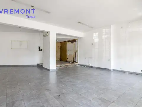 Venta de Local en  Av. San Isidro Labrador 4042 Nuñez