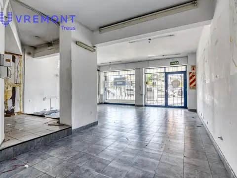 Venta de Local en  Av. San Isidro Labrador 4042 Nuñez