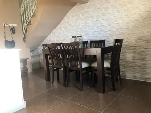 Casa 6 ambientes con 1 baño