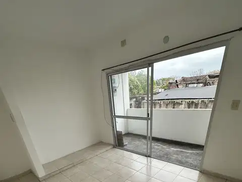 Departamento en Alquiler en Remedios de Escalada, $ 550.000