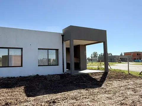 Casa en Venta en Pilar Del Este, USD 155.000