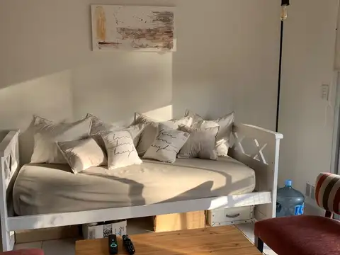 VENTA - PH 2 AMBIENTES C/COCHERA - BERAZATEGUI