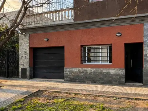 Casa PH 3 ambientes cochera patio Ituzaingo APTO CREDITO