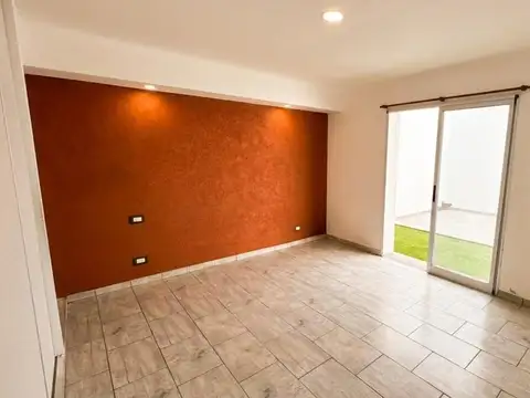 Depto Tipo Casa en Venta de 2 dormitorios