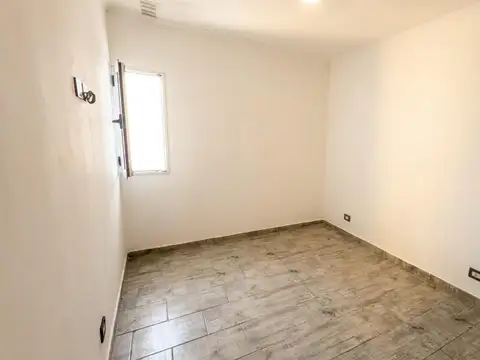 Depto Tipo Casa en Venta con 1 cocheras