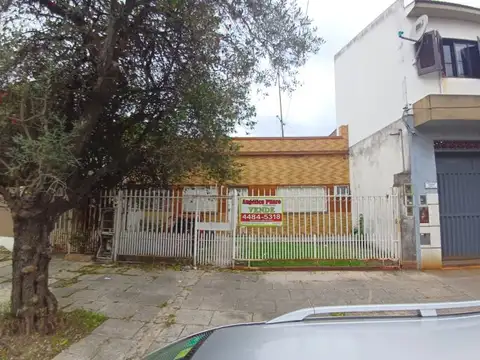 EXCELENTE CASA  PARA DESARROLLO INMOBILIARIO – OPORTUNIDAD ÚNICA