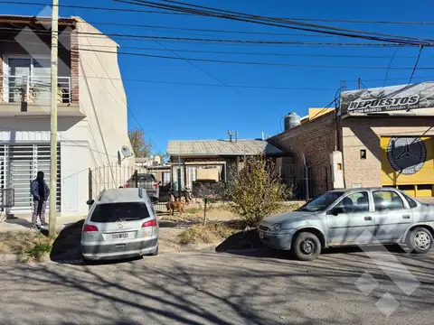 Casa en Venta en Plottier, USD 172.000