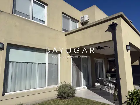 Venta - Casa en Barrio Privado Los Arces - Pilar