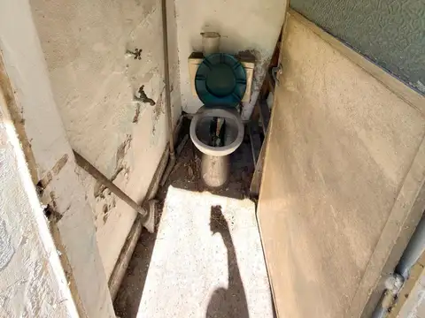 Galpon en Venta 38  mts Fondo