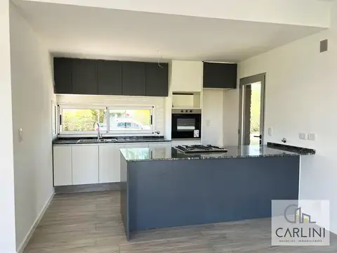 Casa en Alquiler al Este