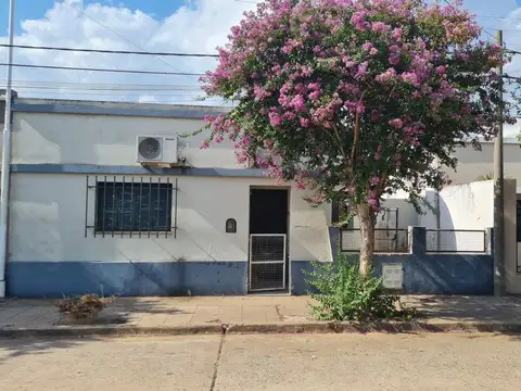 VENTA DE CASA CON DOS DORMITORIOS EN GÁLVEZ