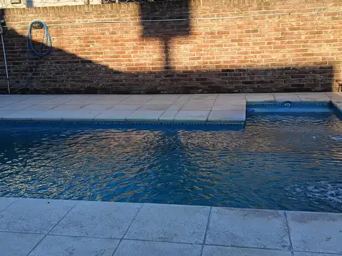 Casa 5 ambientes con 3 baños