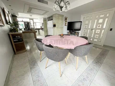 Departamento en Venta con 2 cocheras