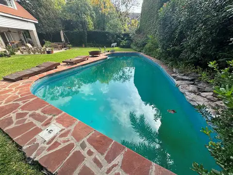 Casa en Venta en Acassuso Vias  /  Santa Fe, USD 1.150.000