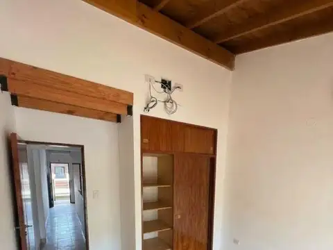 Departamento en Alquiler en Villa Luzuriaga, $ 650.000