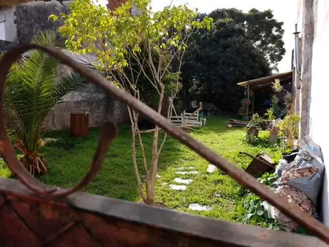 Julio Besada 7400