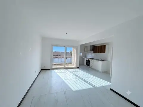 A estrenar - Depto 3 amb con balcón - Haedo