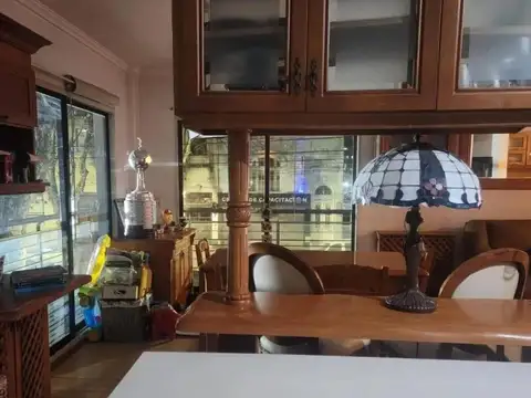 Departamento 7 ambientes con 5 baños