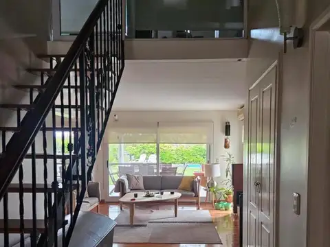 Casa en Alquiler en Echeverria Del Lago, USD 1.600