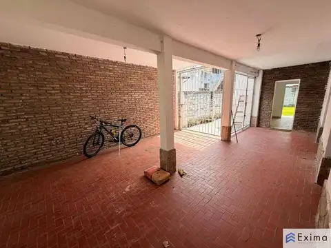 Casa 5 ambientes con 1 baño